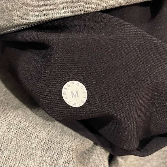 Lululemon City Sweat Short *9.5” in Grey - Stretch French Terry - Picture 7 of 7